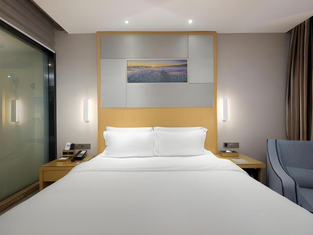 Lavande Hotel Guangzhou Shangxiajiu Pedestrian Street Hualin Temple Metro Station Exterior photo